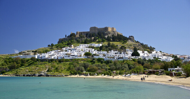 Sensommer fly til Rhodos fra 795 DKK