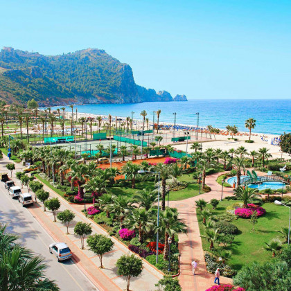 Alanya sidst på året kun 698 DKK